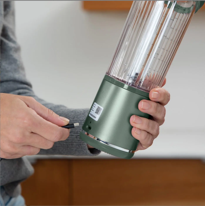 Portable Cordless Blender | 530ml | Smoothies, Protein Shakes & Frozen Cocktails – Dishwasher Safe
